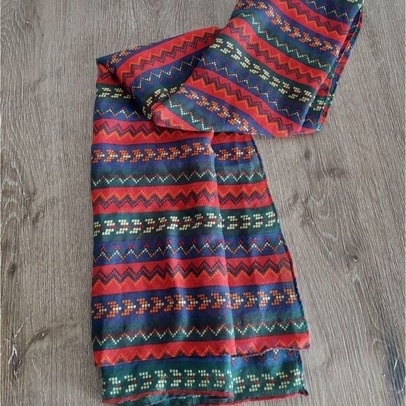 Women’s Canyon Sky Aztec Style Polyester Scarf - Picture 1 of 4